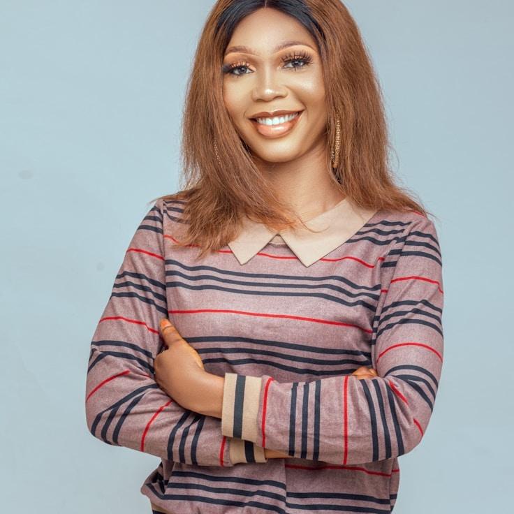 Milan Rao, Client Relations Director, discussing corporate gifting strategy with business clients